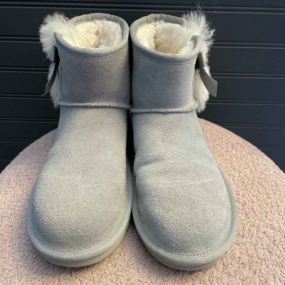 Koolaburra by Ugg Victoria Mini Booties, Gray, Women’s 6, Kids 4.5 - Picture 2 of 3